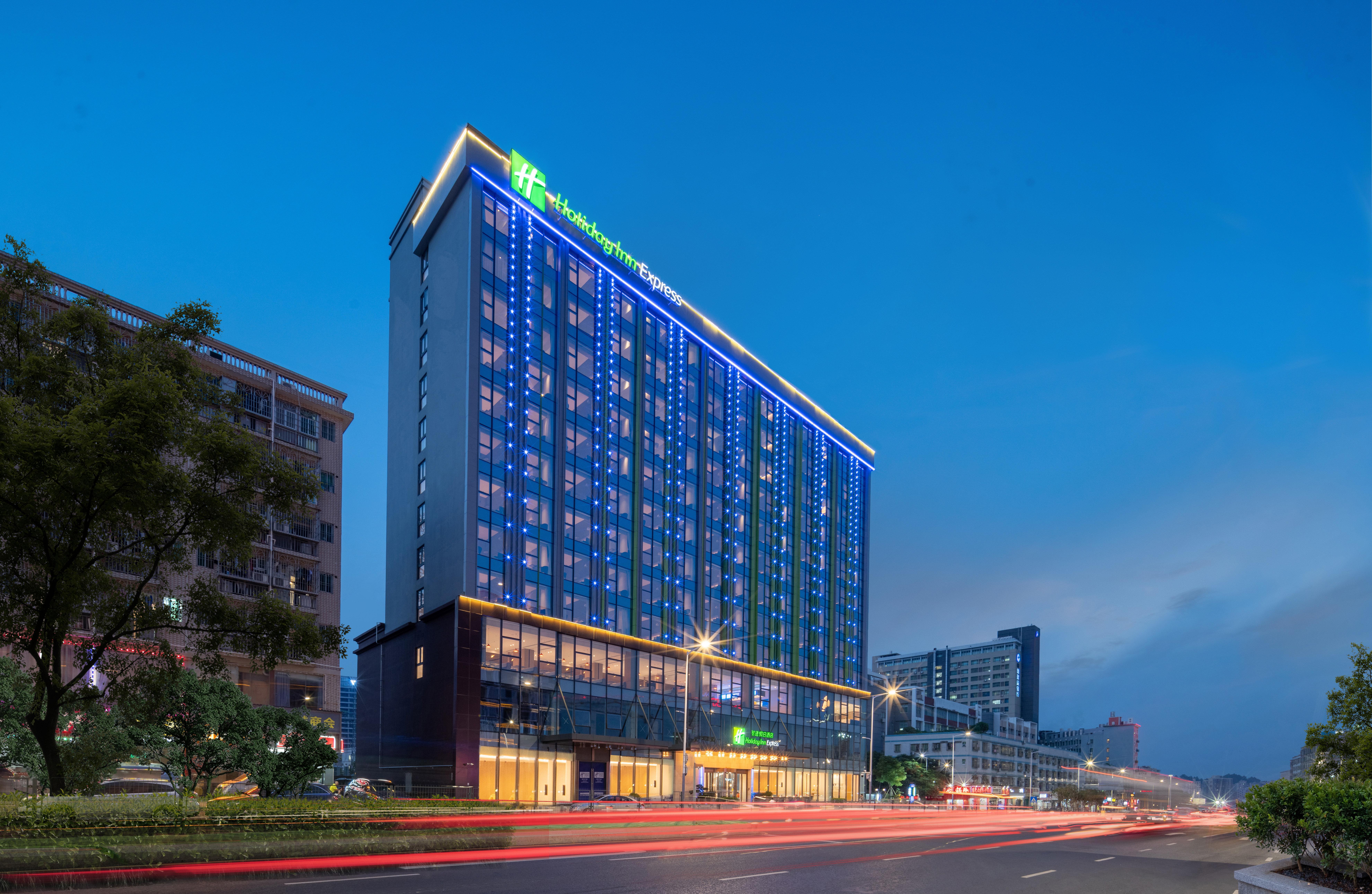 Holiday Inn Express Shenzhen Longhua By Ihg Exteriér fotografie