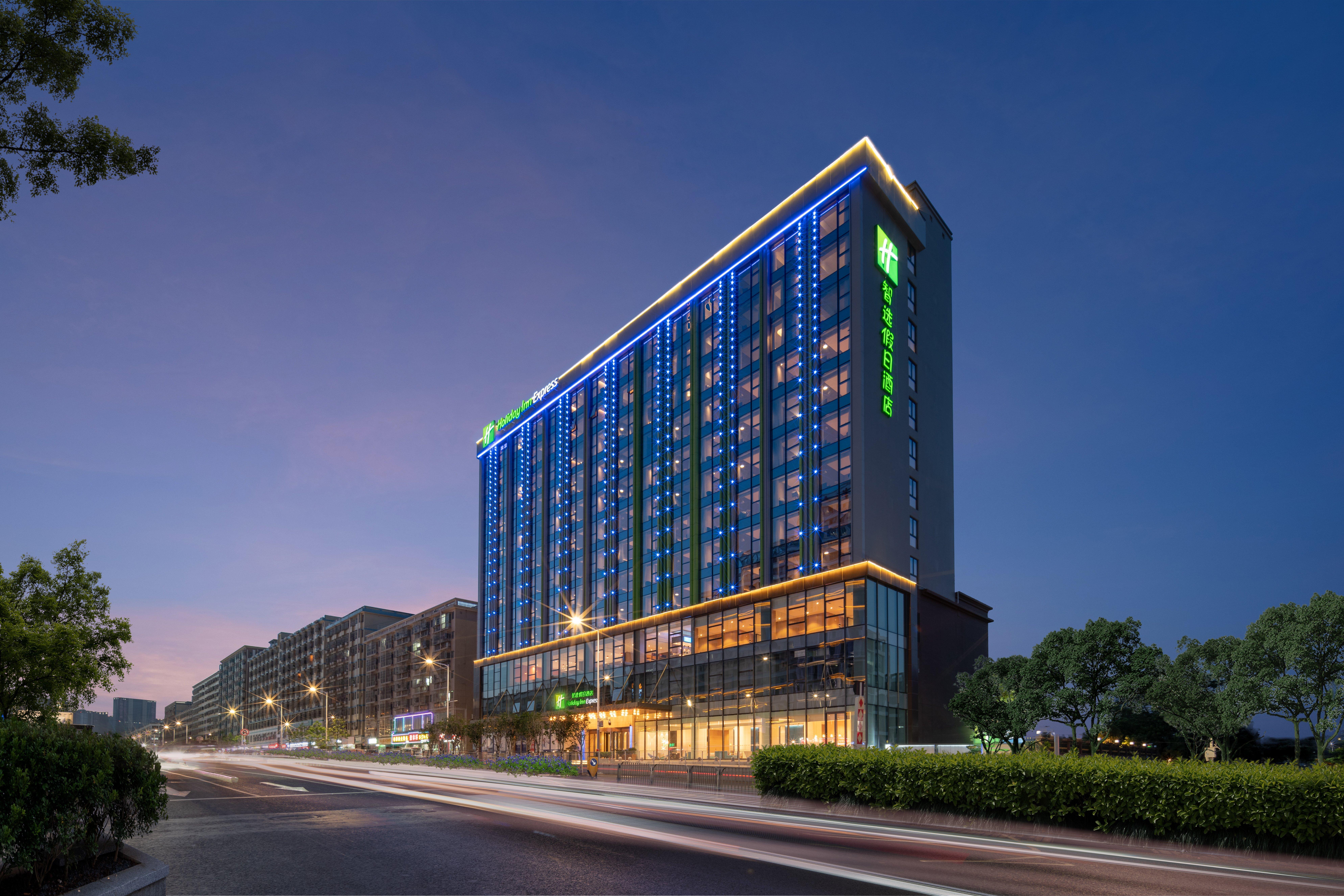 Holiday Inn Express Shenzhen Longhua By Ihg Exteriér fotografie